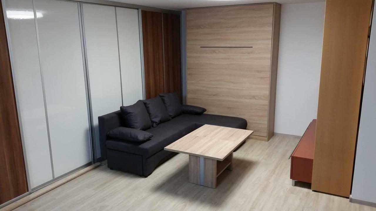 Ferienwohnung Sandra ฮอคเคนไฮม์ ภายนอก รูปภาพ